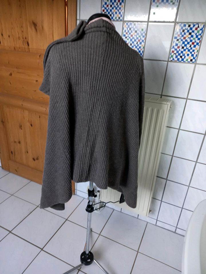 Schöne Strickjacke von  Pimkie in Bohmte