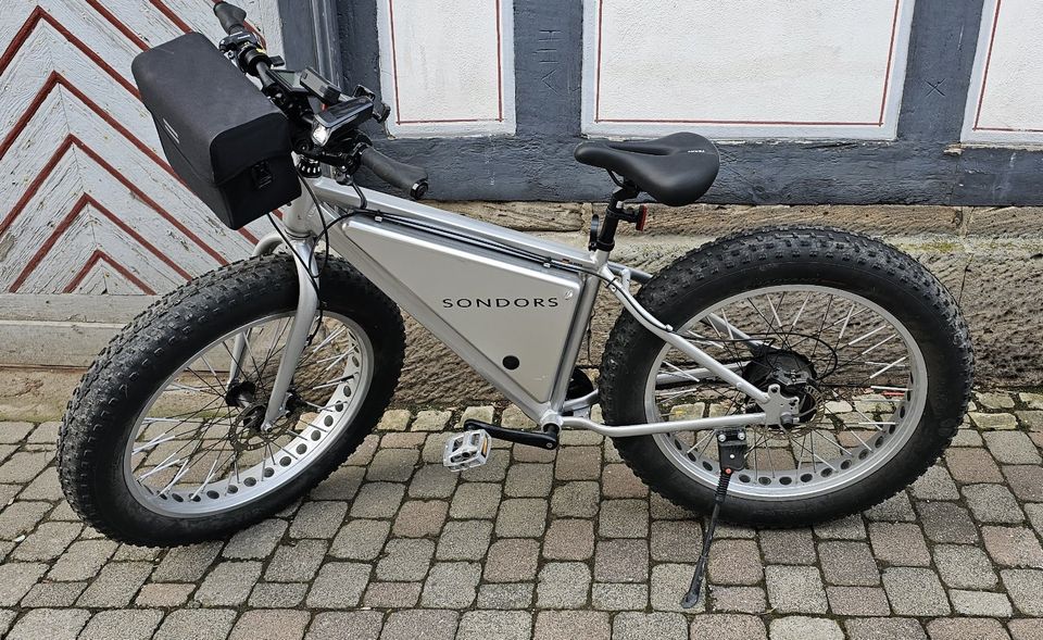 Sondors X E-Bike Fatbike wenig Km hydr. Bremsen Daumengas in Wolfhagen 