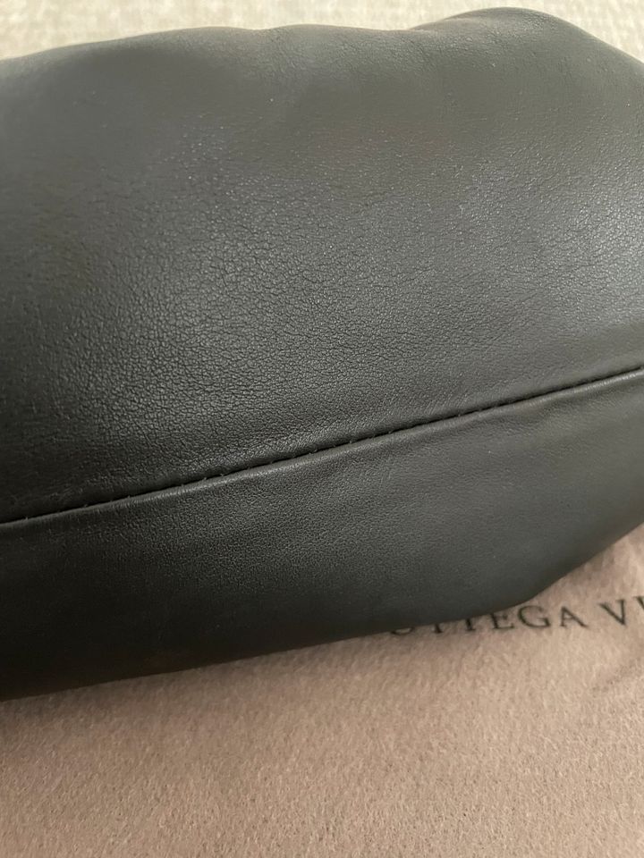 ❤️ORIG BOTTEGA VENETA MINI POUCH SCHWARZ WIE NEU ❤️ in Hamburg