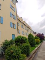 Entzückende Hochparterrewohnung, 37qm, mit tollem Blick in den parkähnlichen sehr großen Innenhof mit viel Grün, zentral in der Stadt gelegen. Bayern - Augsburg Vorschau