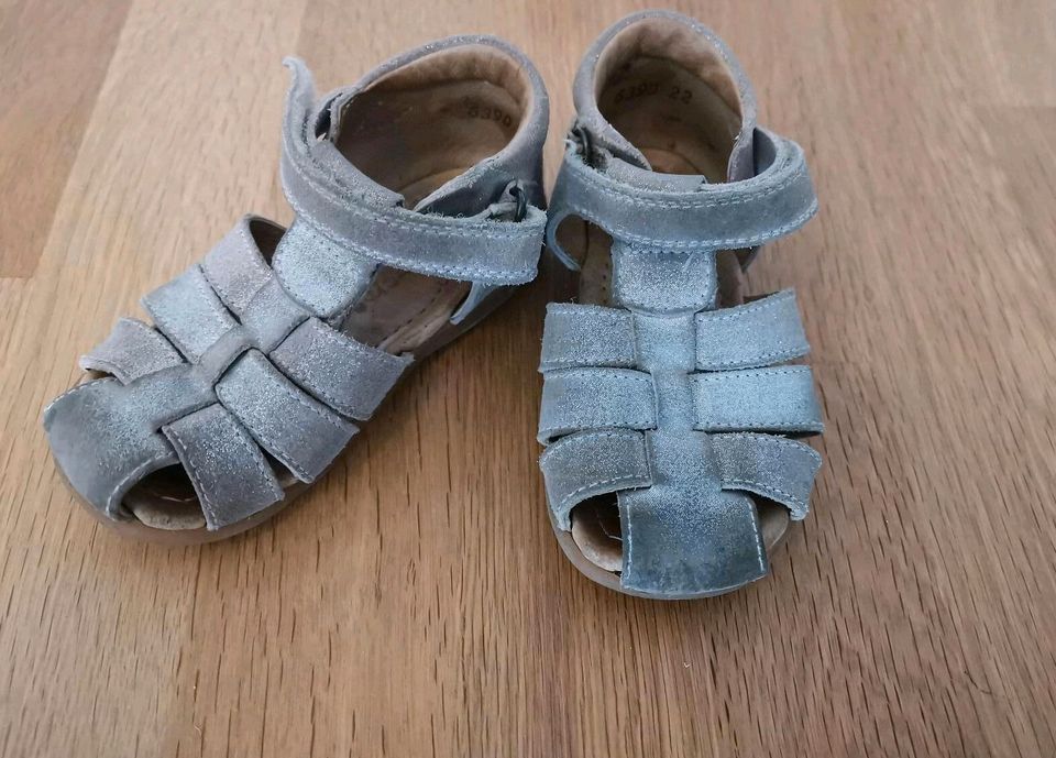 Sandalen pom pom 22 in Grafing bei München