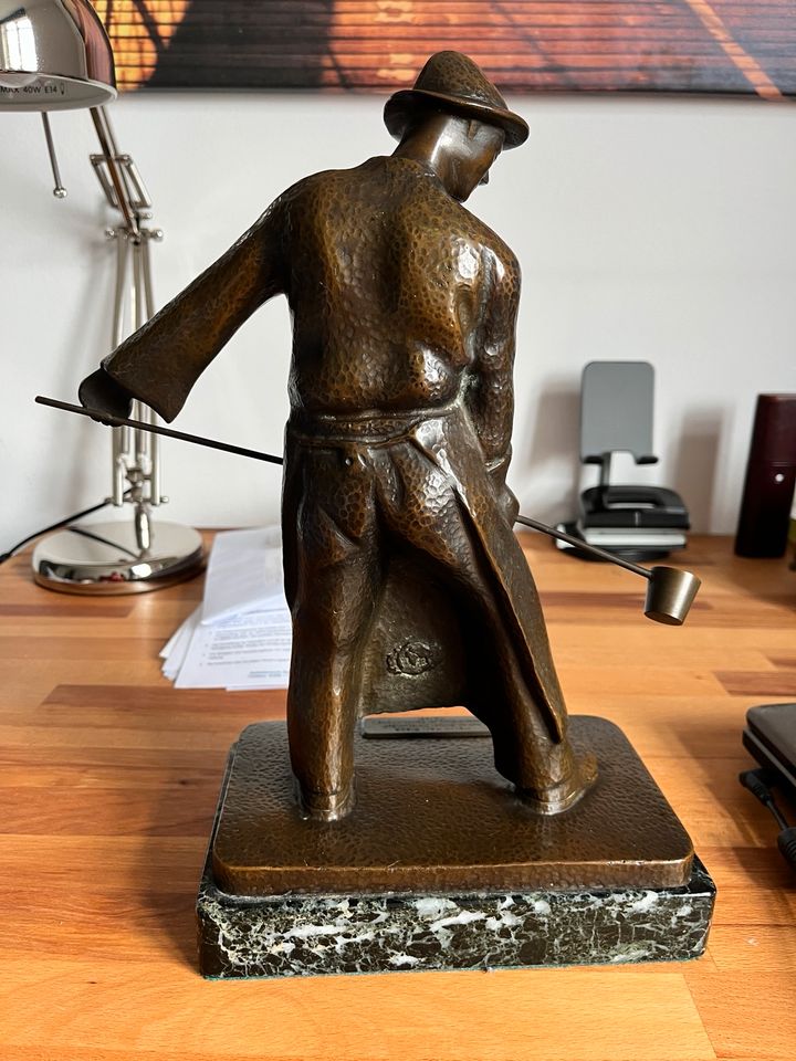 Bronzefigur „Der Gießer“ in Mülheim (Ruhr)