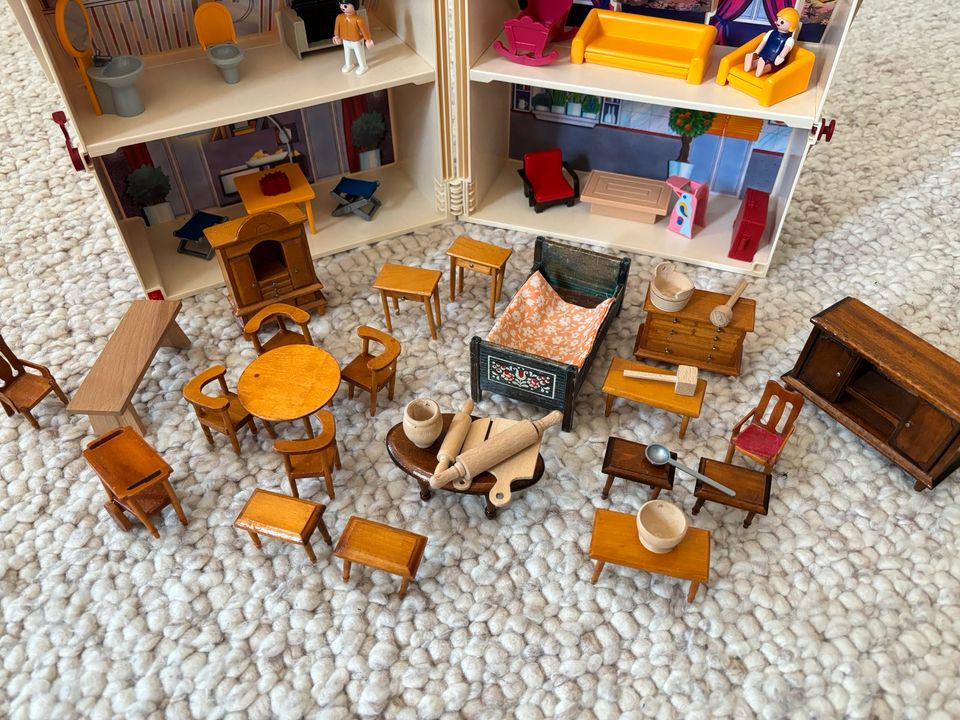 Playmobil Mitnehm - Puppenhaus aufklappbar tragbar in Berlin