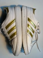 Adidas Sneaker weiß gold 40 2/3 Court W running Turnschuhe Bielefeld - Dornberg Vorschau