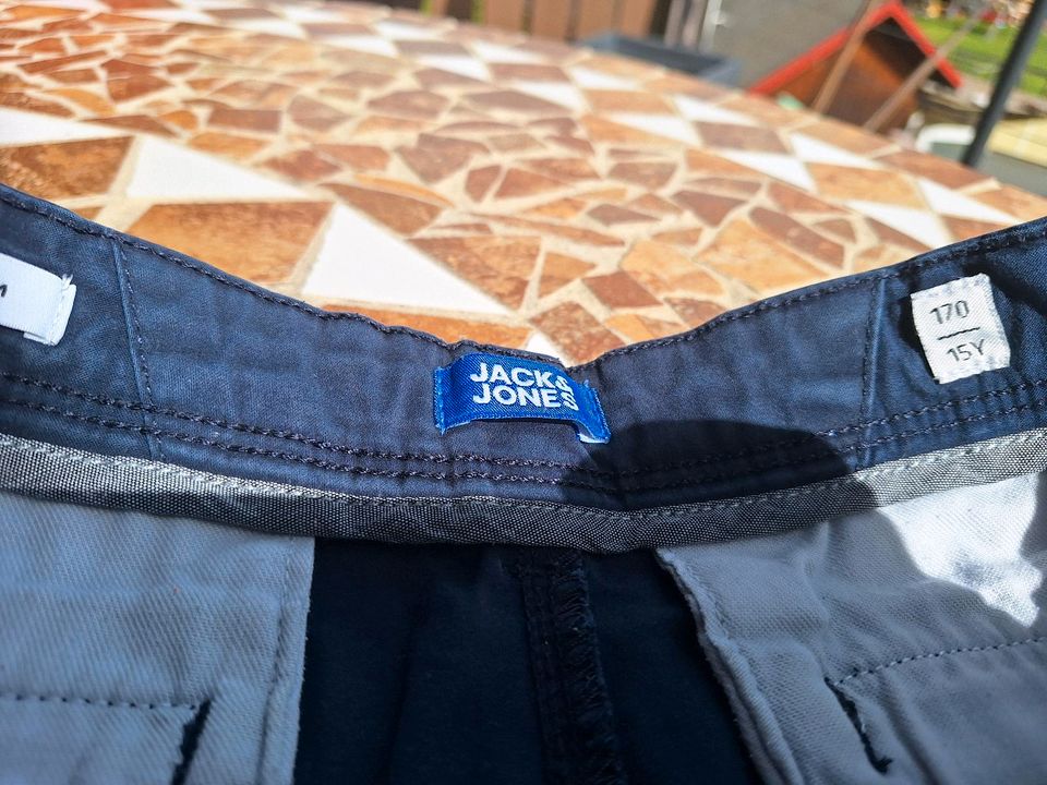 Jack & Jones,  Sommer-Shorts,  Größe 170 in Neustadt an der Orla