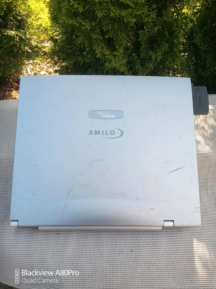 Laptop * AMILO *14.2 Zoll. Ersatzteile. in Steinfeld