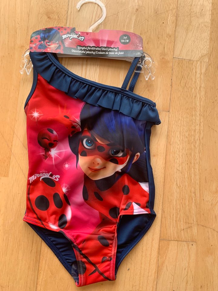 Miraculous Ladybug Gr.98/104/110 Badeanzug, Tshirt Cup Decke in Sachsen -  Lichtenau | Babykleidung Größe 98 kaufen | eBay Kleinanzeigen ist jetzt  Kleinanzeigen