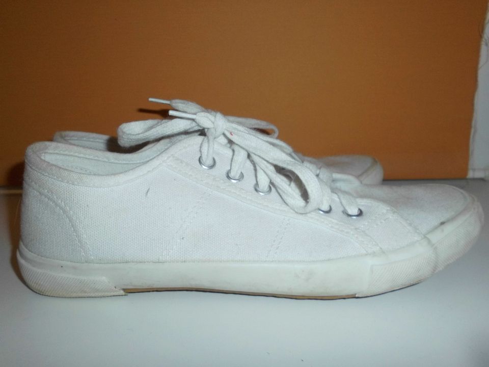 Weiße Sneaker Stoffschuhe Halbschuh Schuh Gr. 39 in Kiel