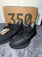 Adidas Yezzy Boost 350 V2 Onyx Größe 45 1/3 US11 Baden-Württemberg - Öhringen Vorschau