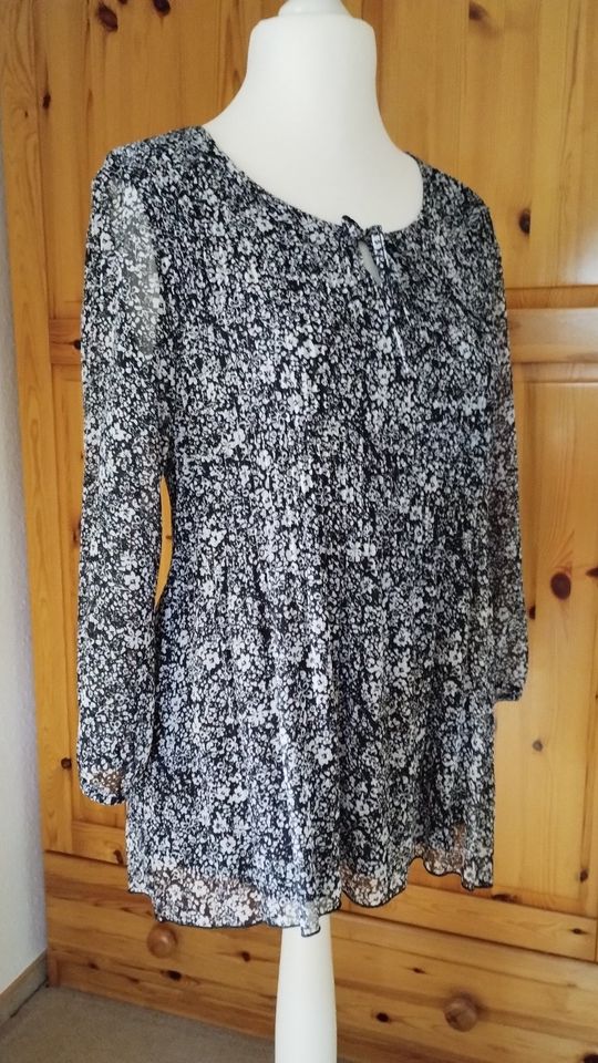 Bluse/Tunika*L/XL*40/42*schwarz-weiß*2-lagig*Plissee*transparent in Calw