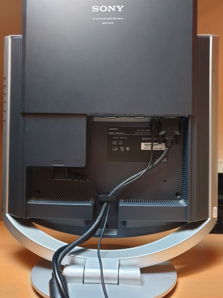 Sony SDM-HX73 TFT-Monitor in Saarbrücken