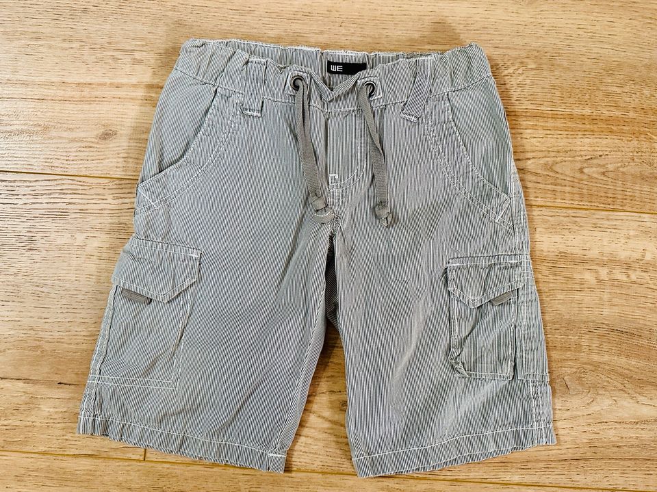 Shorts kurze Hose Gr.104 We TOP ZUSTAND in Berlin