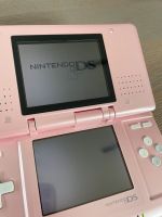 Nintendo DS Pink Neuwertig Spiele programmierbare Speicherkarte Köln - Heimersdorf Vorschau