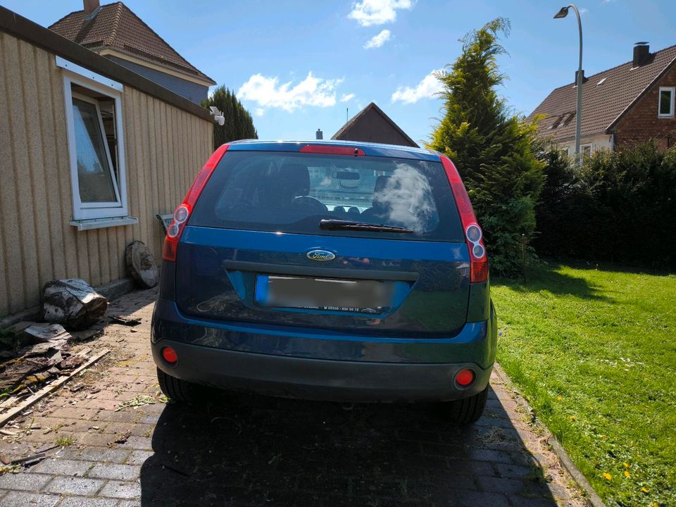 Ford Fiesta 1,3 - treuer Begleiter/ Anfängerauto in Windhausen