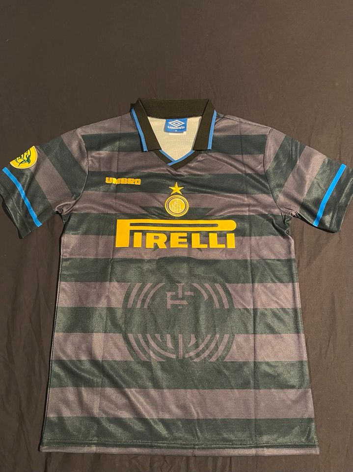 Ronaldo (R9) Inter Milan 1998 Away Retro Fussballtrikot Gr. M in Jestetten