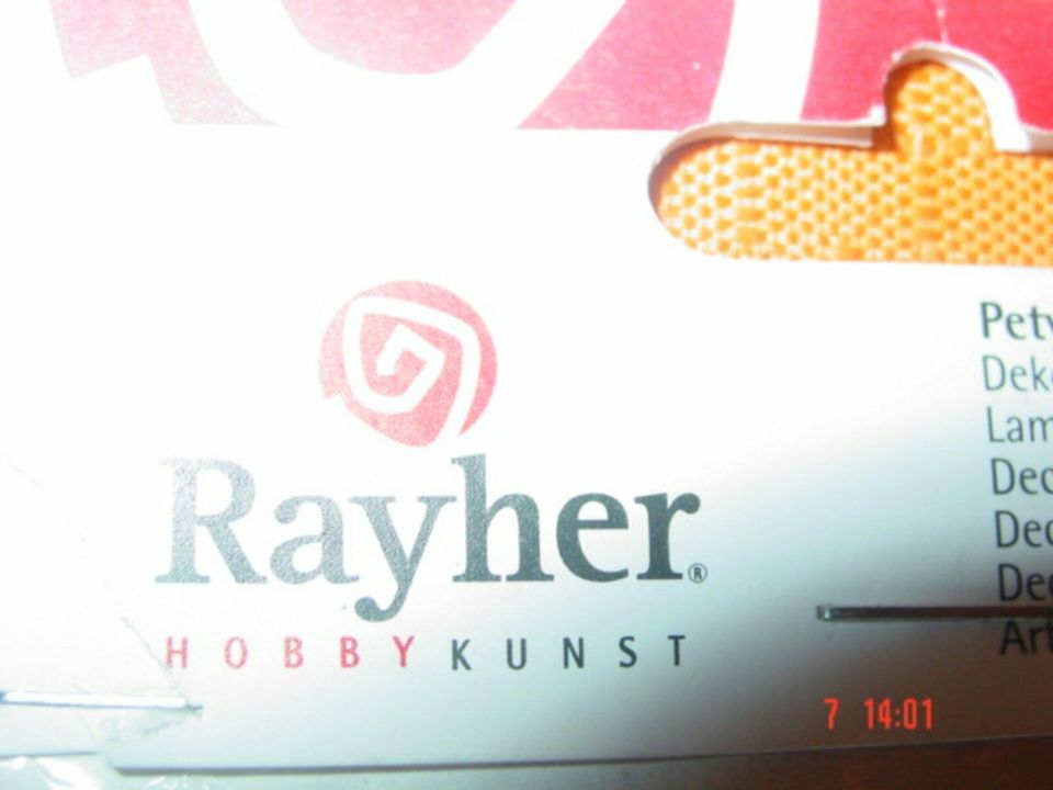 Petys, Deko-Holzblättchen von Rayher, 1,7 x 1,8 cm, 3er Set in Reichenow-Möglin