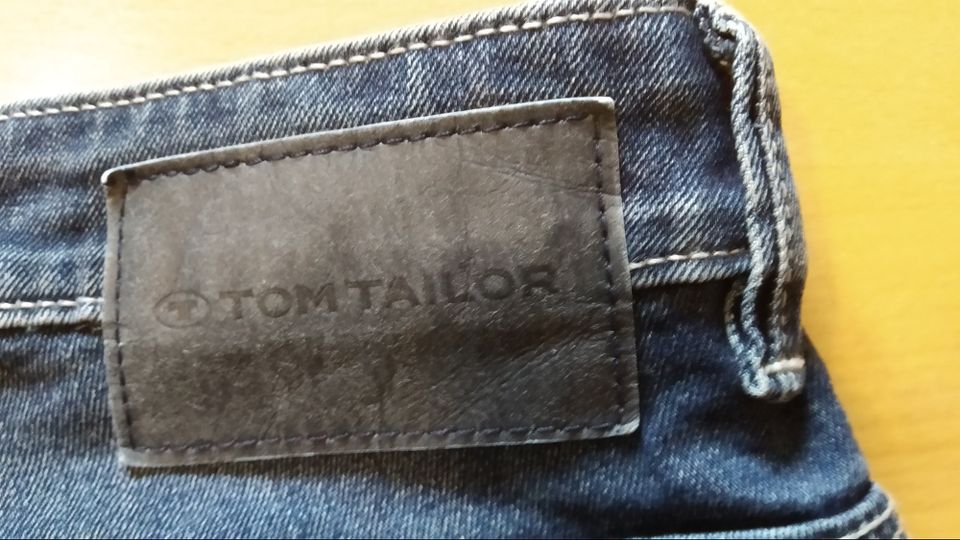 Kurze Jeans Tom Taylor, W36 in Wunstorf