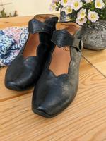 Pumps von Think Dortmund - Benninghofen Vorschau