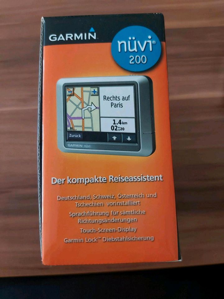 Navigationsgerät Garmin Nüvi 200 in Gruibingen