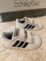 Adidas weis schwarz Düsseldorf - Eller Vorschau