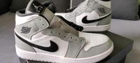 Nike Air Jordan 1 mid "Light Smoke Grey" Bayern - Freilassing Vorschau