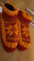 NEU Wollhausschuhe Hüttenschuhe Hausschuhe 39-42 Hessen - Villmar Vorschau