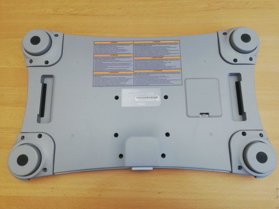 *** TOP *** Nintendo Wii Balance Board in Nienburg (Weser)