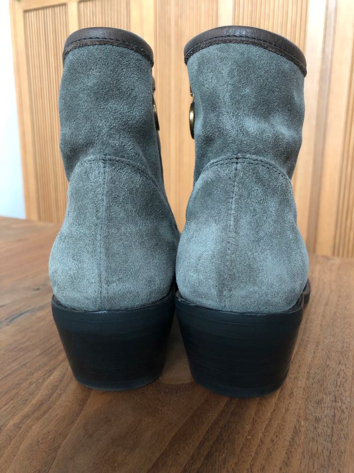 Neu Fiorentini Baker Damen Stiefel Stiefeletten Booties Gr38 in Oberhausen