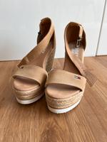 Tommy Hilfiger Wedges Keilsandaletten Plateau Cognac Braun Niedersachsen - Burgdorf Vorschau