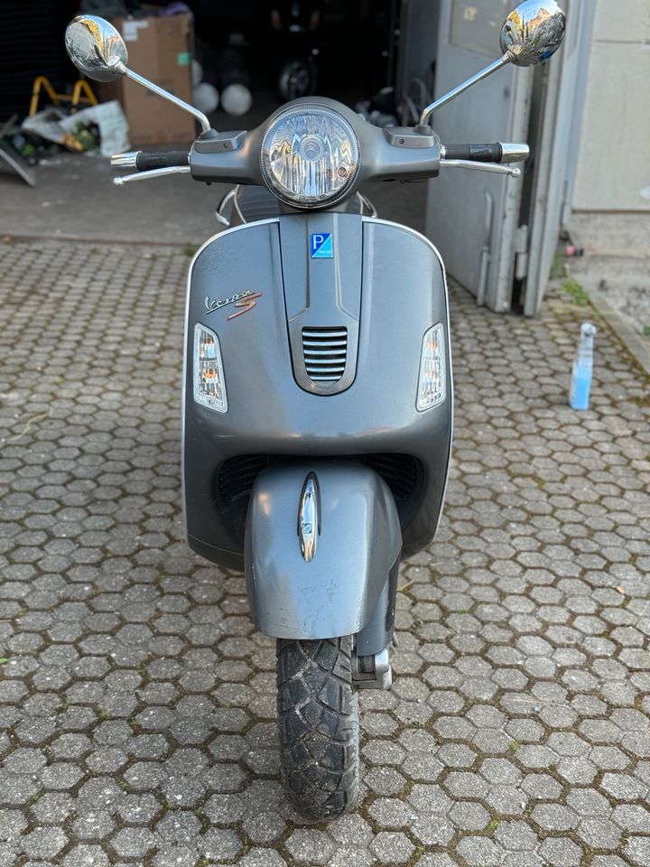 PIAGGIO VespaGTS Super 300 in Weil am Rhein