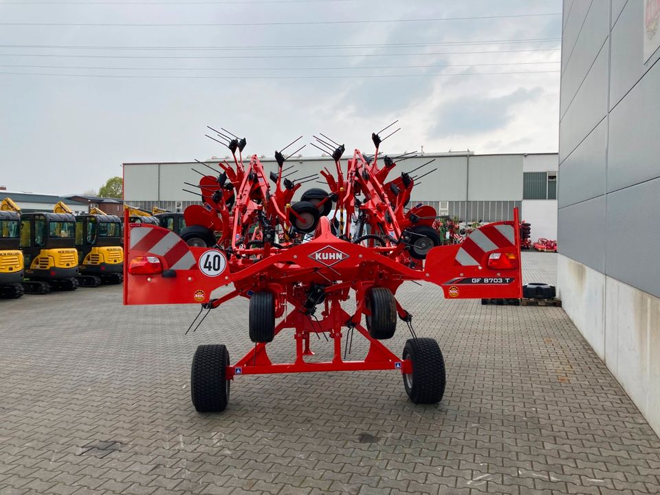 KUHN GF 8703 T Kreiselheuer Giroheuer Nr.: 0180 in Cloppenburg