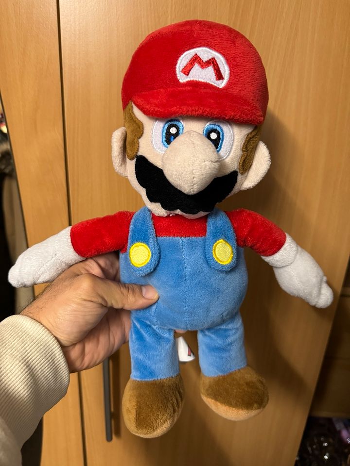 Stofftier Mario in Oberhausen