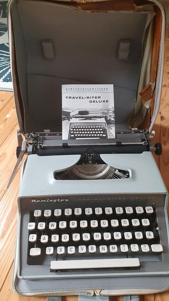 Remington travel riter Deluxe,Reiseschreibmaschine in Bremen