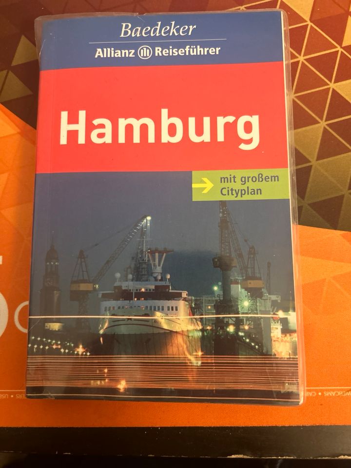 Allianz Reiseführer Hamburg in Berlin