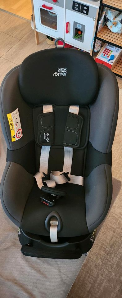 Kindersitz Britax Römer Dualfix 2R - Isofix - drehbar in München