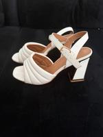Sandalen highheels in weiß Baden-Württemberg - Backnang Vorschau
