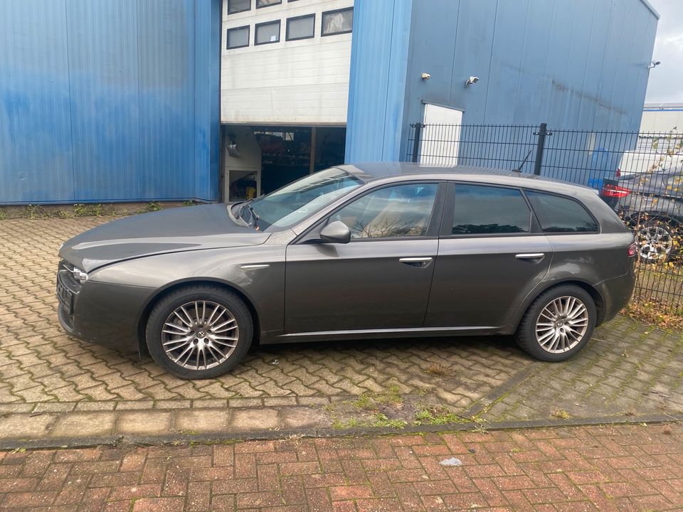 Alfa Romeo 159 2,4 JTDm 20V 209 PS Sportwagon Stromboli braun in Gronau (Westfalen)