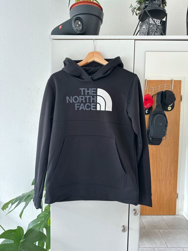 The north face hoodie in Essen-West