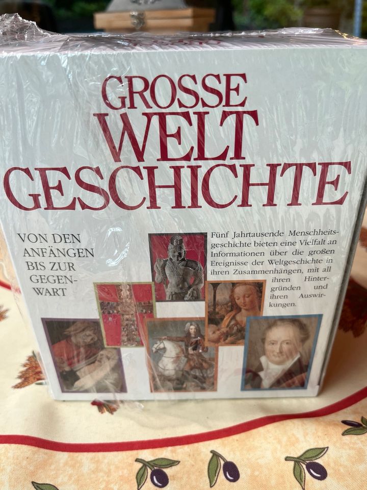 Bücher Große Weltgeschichte, sechs Bände, originalverpackt in Erftstadt