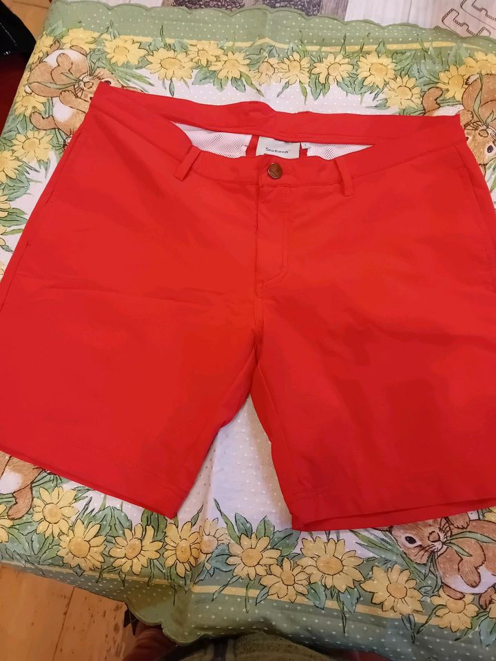 Angebot Damen kurze Hose Gr 42 Farbe Rot NEU Sportlich in Ochtendung