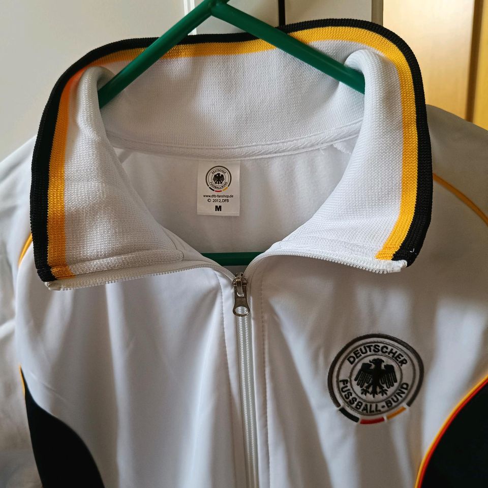 Jacke ,Trainingsjacke in Jeßnitz