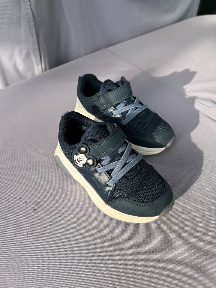 Halbschuhe Kinder Micky Maus H&M Gr. 25 in Gröbenzell