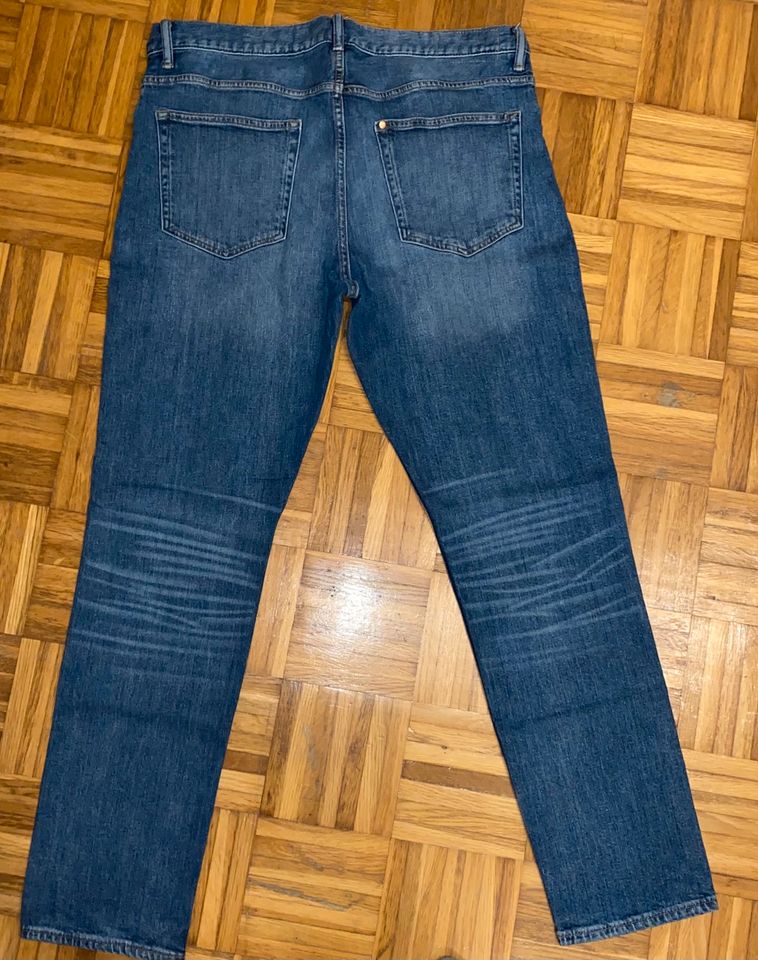 Blaue H&M Jeans in Rosenheim