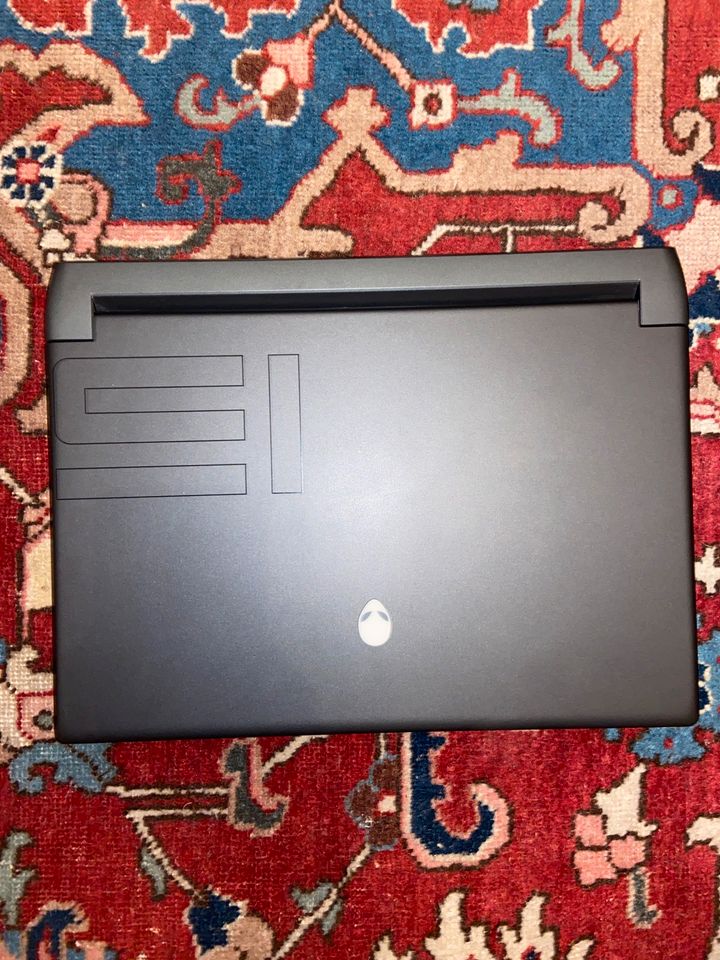 Dell Alienware M15 R7 Gaming Laptop in Berlin