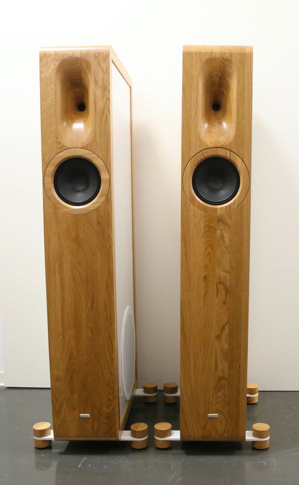 8MM Audio Labs PIU High-End Designlautsprecher in Pforzheim