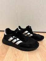 Adidas Schuhe ähnlich Gazelle/Spezial Dresden - Pieschen Vorschau