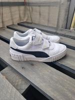 Puma Sneaker Gr. 39/40 Neuwertig Bayern - Hebertshausen Vorschau