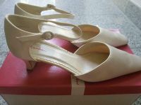 Schuhe von Rainbow in ivory Satin in Gr. 39,5 Hessen - Hofheim am Taunus Vorschau