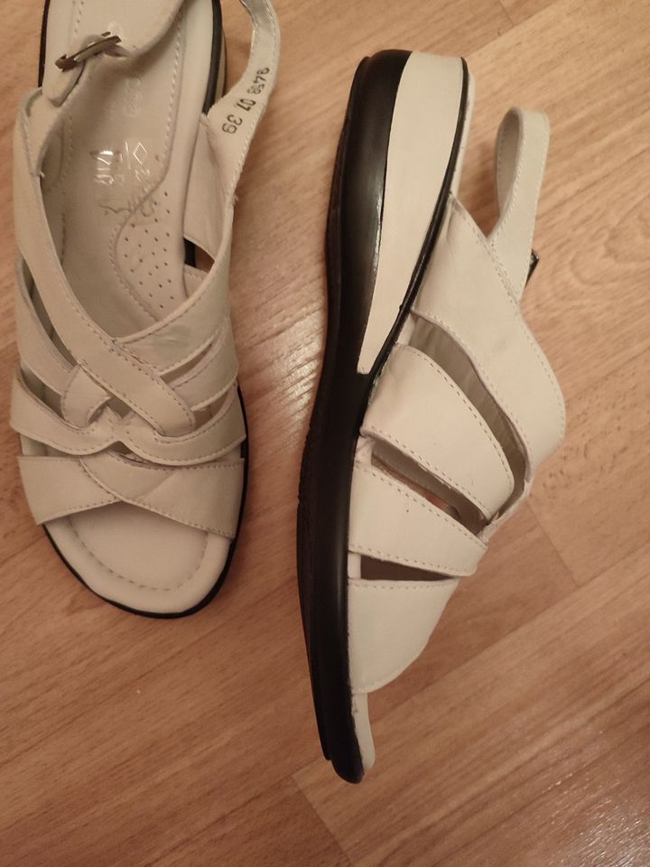 Damen Schuhe Sandalen Sandaletten Sommerschuhe Lederschuhe in Berlin