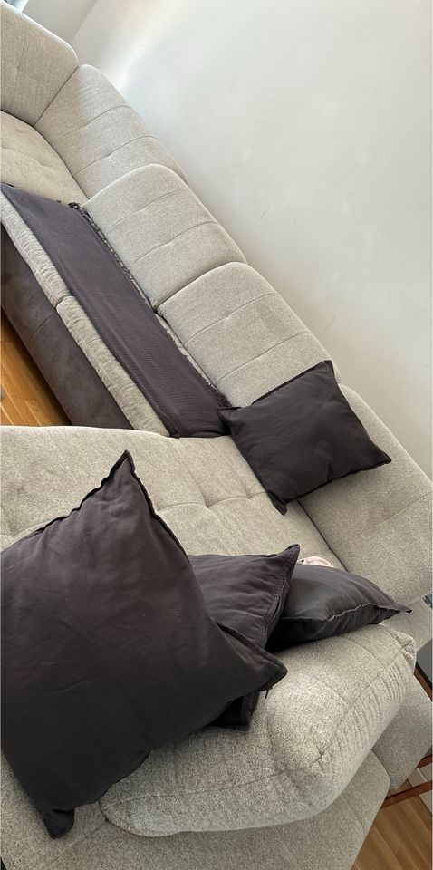 Großes Sofa / Couch 3 Teilig zu verkaufen in Langen (Hessen)
